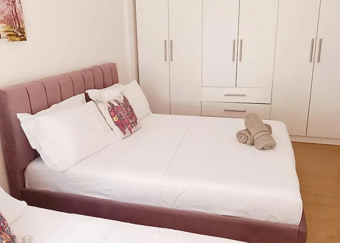 Harmony In The Center Apartment